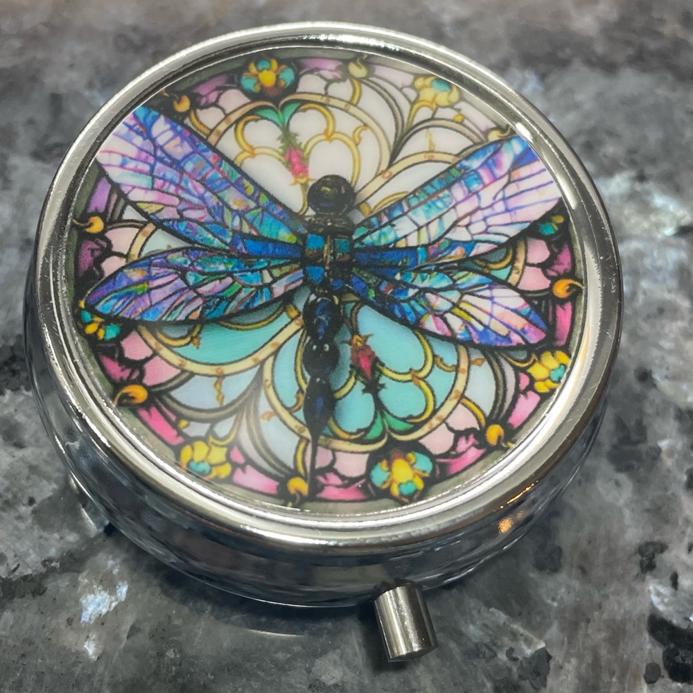Colorful dragonfly round pillbox / NWOT - Picture 3 of 6